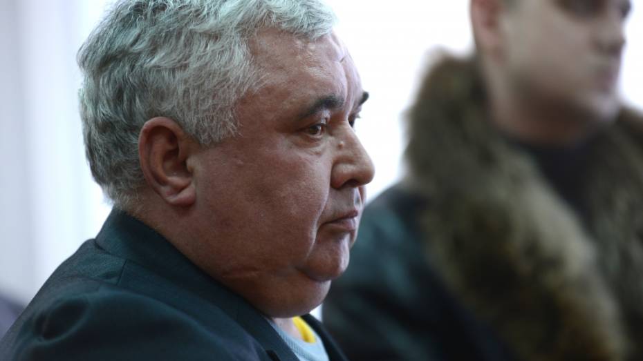 Облсуд утвердил обвинительный приговор экс-главе Каширского района 