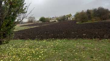 В Каменском районе семьям участников СВО помогли вспахать земельные участки