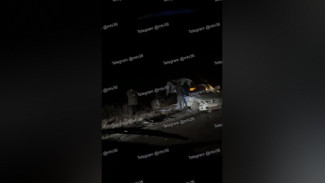 Машина стала грудой металла: воронежцы сообщили о жутком ДТП с легковушкой и фурой