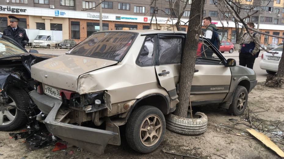 В Воронеже чиновник Гостехнадзора отказался от медосвидетельствования после ДТП с 3 авто