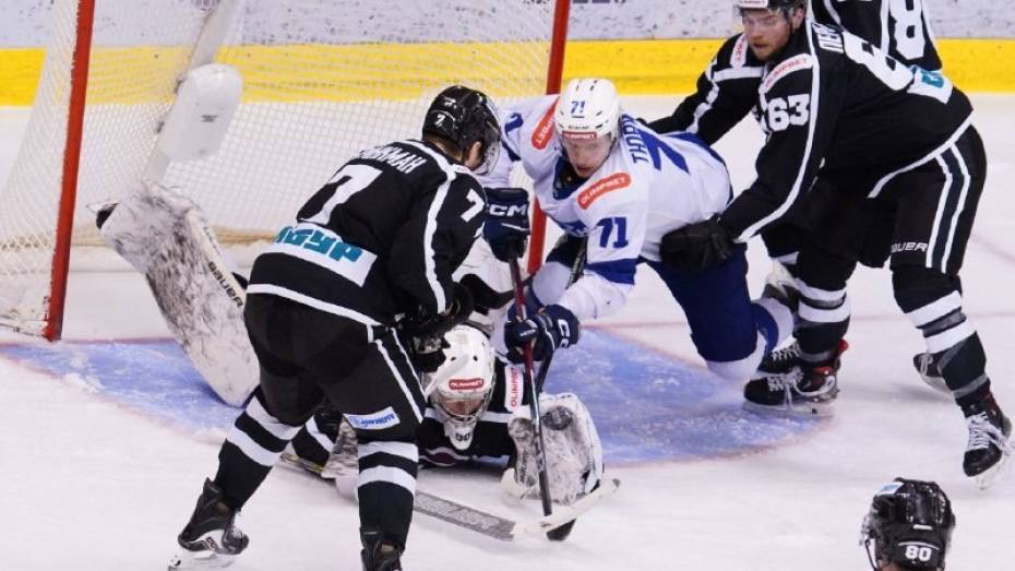 Защитника воронежского «Бурана» Дмитрия Тювилина дисквалифицировали на один матч