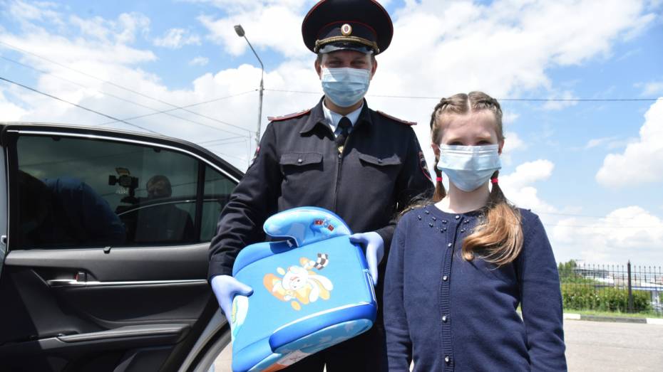 В Воронеже открыли первый бесплатный пункт проката детских автокресел