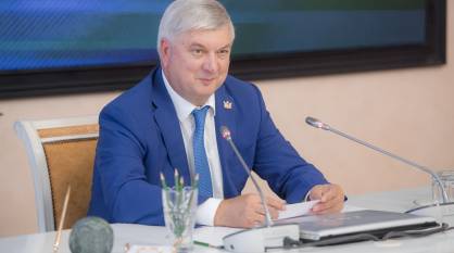 Губернатор Александр Гусев поздравил воронежских энергетиков с профессиональным праздником