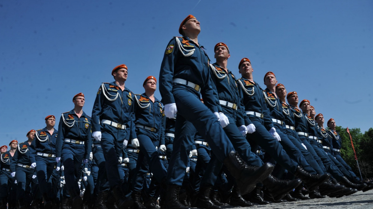 В параде Победы в Воронеже приняли участие 1850 человек 