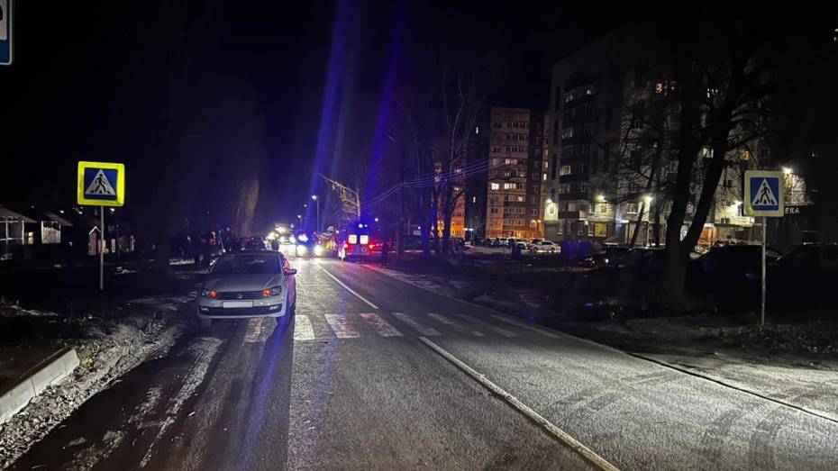 В Семилуках Воронежской области Volkswagen насмерть сбил пешехода