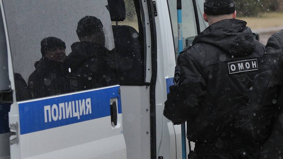 В Воронеже по тревоге подняли 2 тыс сотрудников оперативных служб