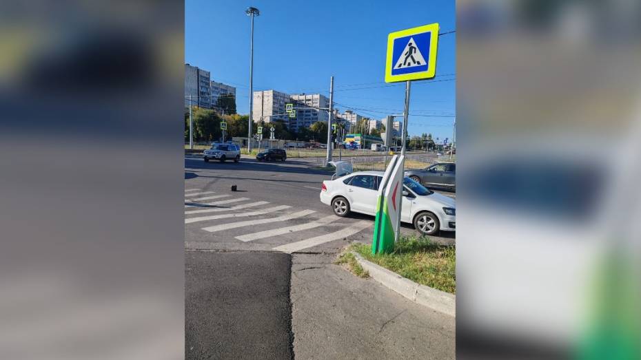 В Воронеже Volkswagen Polo сбил 12-летнего школьника на велосипеде