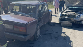 В Борисоглебске 13-летний подросток попал в реанимацию после ДТП с 3 автомобилями