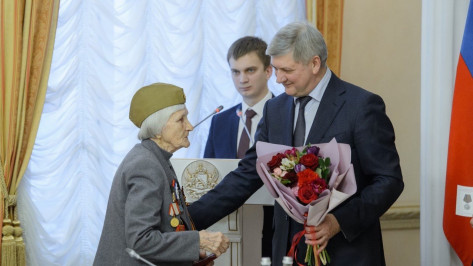 Губернатор: ветераны Воронежской области получают поддержку не только ко Дню Победы
