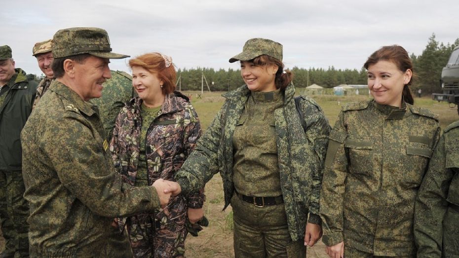 Воронежские чиновники поучаствовали в учениях на полигоне «Погоново»