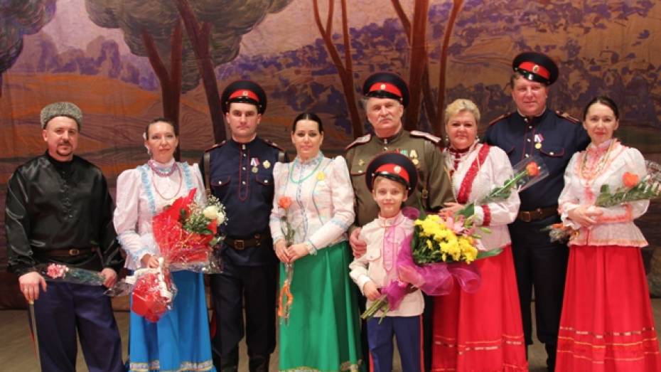 Новохоперский фольклорный ансамбль казачьей песни «Пристанской» отпраздновал юбилей  