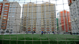 Воронежский «Факел» провел тренировку на школьном поле