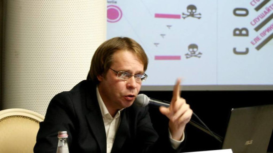 «Первый программист в истории искусства»: 12 тезисов лекции Кирилла Светлякова в Воронеже