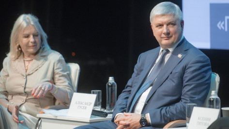 Губернатор Александр Гусев примет участие в пленарной сессии архитектурного форума «Зодчество ВРН» в Воронеже