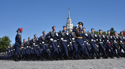Парад Победы – 2024 в Воронеже: самые яркие кадры с главной площади города