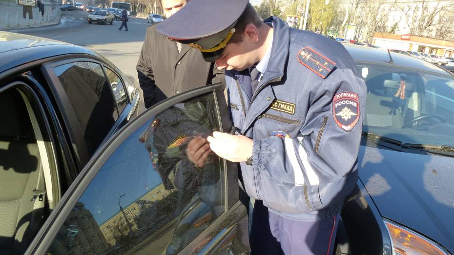 В Воронеже за два часа 30 водителей лишились номеров из-за тонировки стекол