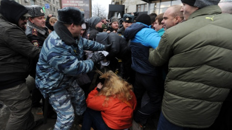 Воронежские ЛГБТ-активисты судятся с мэрией и полицией из-за скандального пикета
