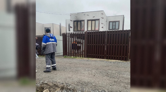 В Ямном Воронежской области полностью сгорела квартира: видео