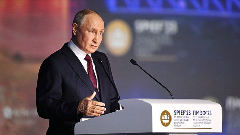 Владимир Путин: товарный экспорт РФ за 2022 год составил рекордные 592 млрд долларов