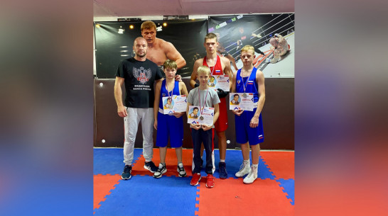 Юные борисоглебские боксеры взяли 5 медалей на открытом первенстве в Тамбове