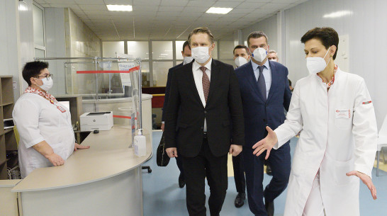 «Грамотная команда». Как министр здравоохранения оценил работу воронежских медучреждений