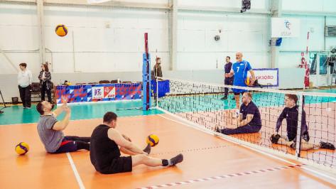 Для воронежских ветеранов спецоперации создана команда по волейболу сидя