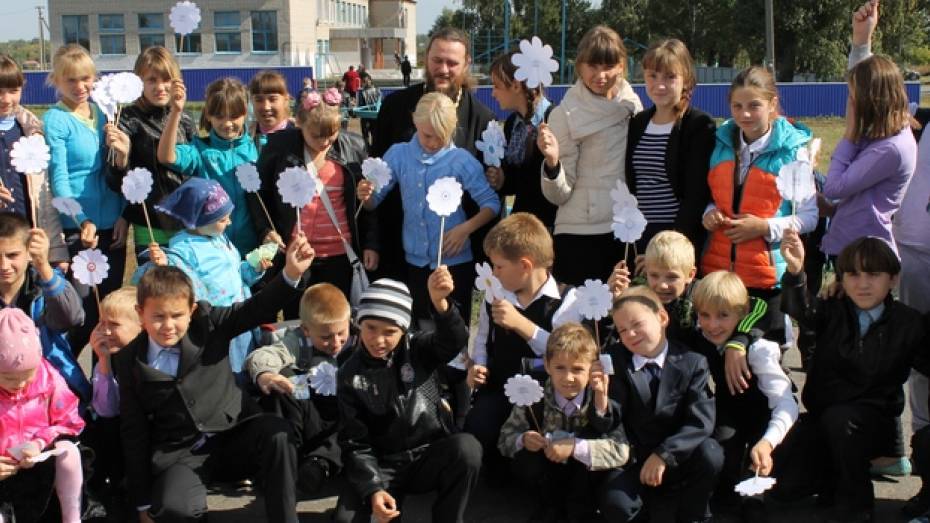 В Терновском районе «Белый цветок» собрал более 200 тысяч рублей