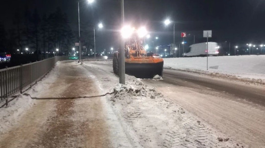 За ночь с улиц Воронежа вывезли 2,1 тыс кубометров снега