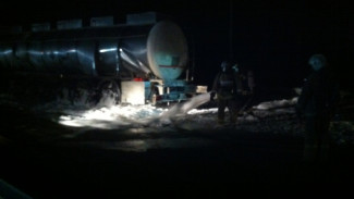 Спасатели опубликовали видео последствий ДТП с автоцистерной под Воронежем