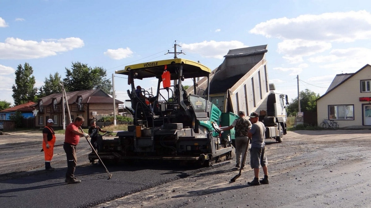 Погода в селе петропавловское. Воронежская обл Петропавловский район село Старая меловая. Площадь Петропавловского села Воронежской области площадь. Старая меловая Петропавловского больница. Курская область село старое Меловое.