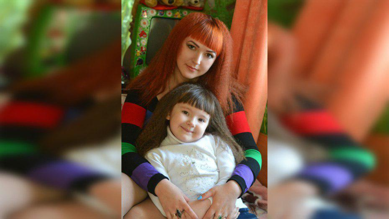 «Дочка не дышала». В Воронежской области на 4-летнюю пациентку поликлиники упала стойка