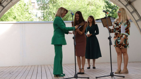 Две поэтессы из Воронежской области стали лауреатами Исаевской премии