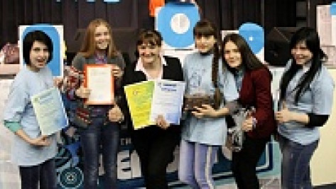 Газета бутурлиновских школьников «От 17 и младше» победила в областном конкурсе «Репортер-2014»