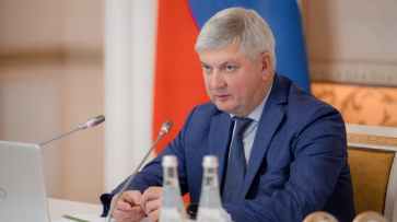 Воронежский губернатор поручил направить 4 млрд рублей на ремонт сельских дорог в 2024 году
