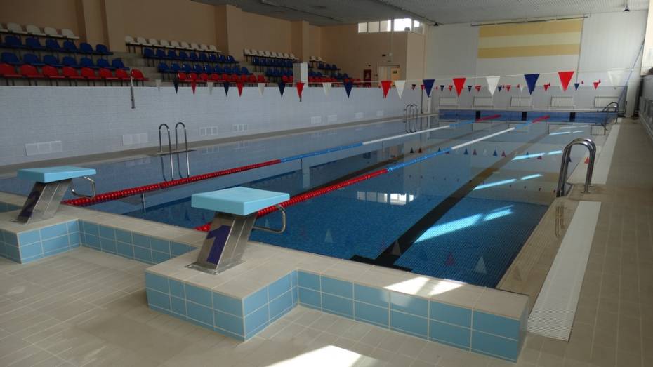 Бассейн после ремонта открыли в Бобровской спортшколе