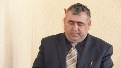 Мэра Поворино, восстановленного в должности по решению суда, глава горсовета решил вновь отправить в отставку