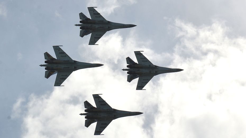 Воронежцев предупредили об учениях военных летчиков