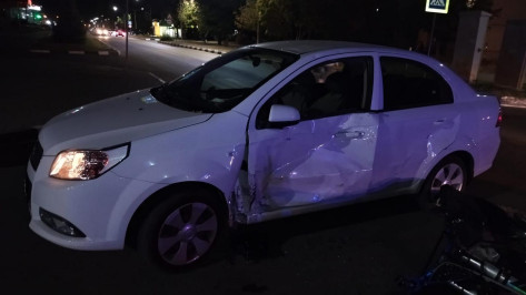 В Воронежской области легковушка влетела в мотоцикл с подростками: пострадали три человека