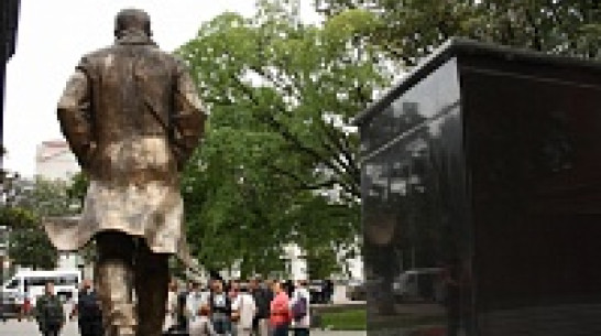 Воронежцы получат в подарок цитатник Платонова