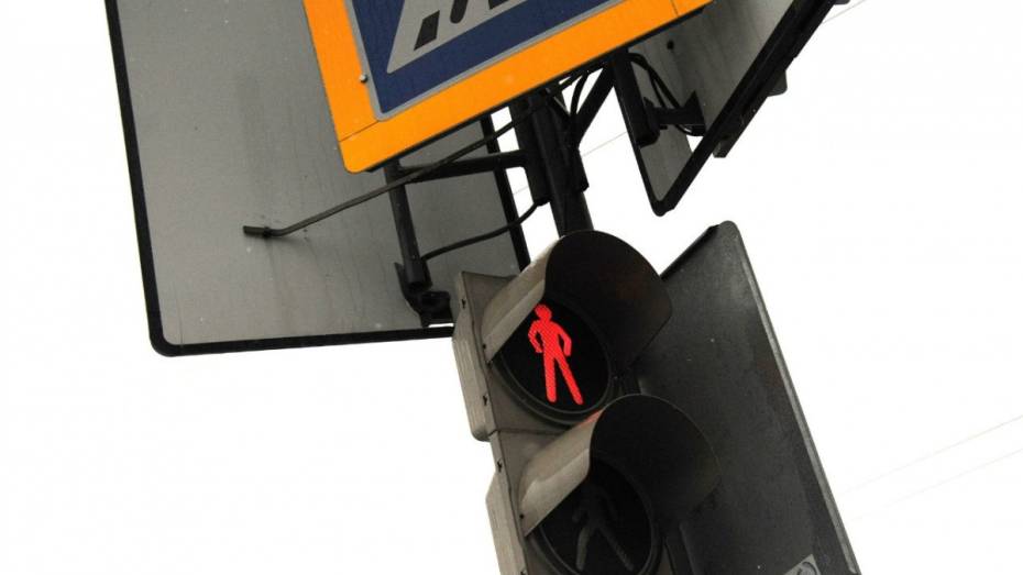 В Воронеже 77-летний пенсионер попал под колеса Mitsubishi