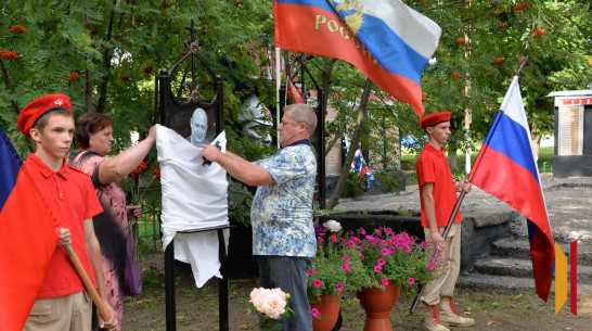 В Калачеевском районе открыли 4 мемориальные доски участникам СВО