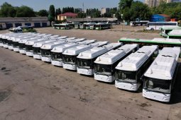 Мэр Воронежа проверил готовность новых автобусов к выпуску на линию