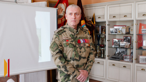 Ветеран СВО Сергей Тириченко побеседовал с воронежскими студентами о противодействии терроризму