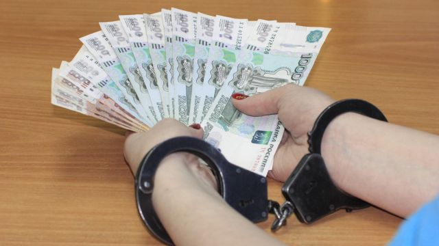 В Воронежской области начальник райотдела ГИБДД за месяц дважды отказался от взятки