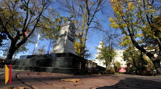 В Кольцовском сквере 13 и 26 октября прочитают стихотворения воронежских поэтов