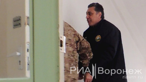 Защита обжаловала арест подозреваемого по делу о взятках в воронежском Госавтодорнадзоре