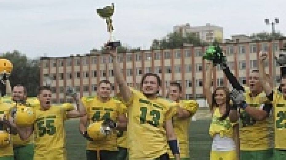 Тренер воронежских «Могучих уток» объяснит американский футбол болельщикам «Диких панд»