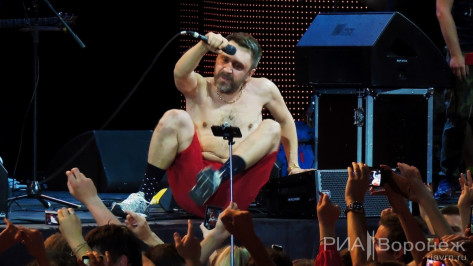 Сергей Шнуров ответил на критику дорогих концертных билетов в Воронеже