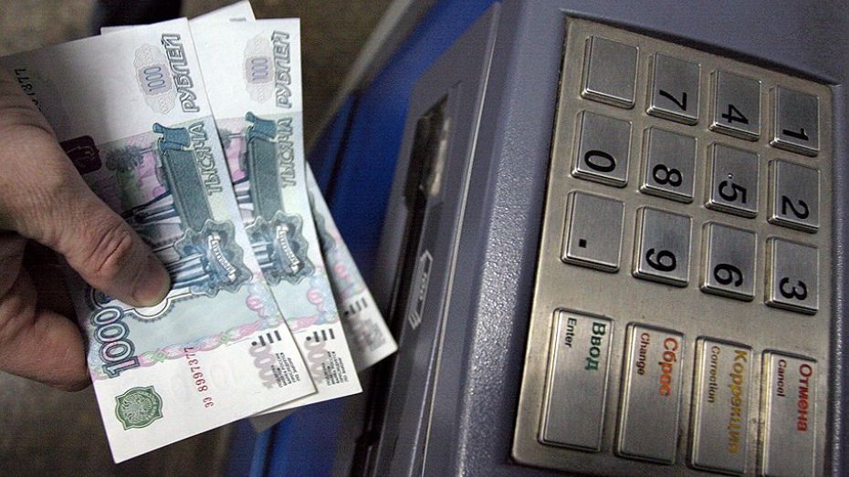 В Грибановке пенсионерка отправила на телефон незнакомке более 10 тысяч рублей