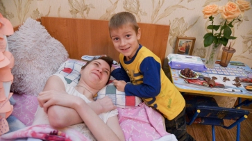 Сказка для Кирюши. Парализованная мать из Воронежа мечтает о новогоднем чуде для сына